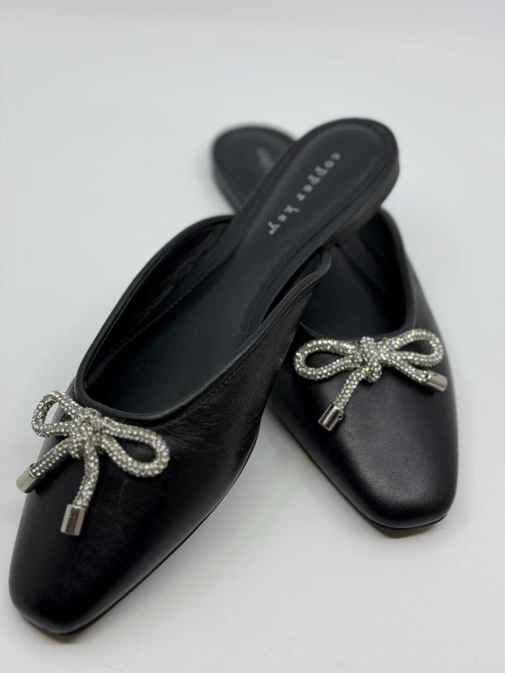 Copper Key Women’s 9M Black Leather Mule Flats Rhinestone Bow Square Toe Brazil